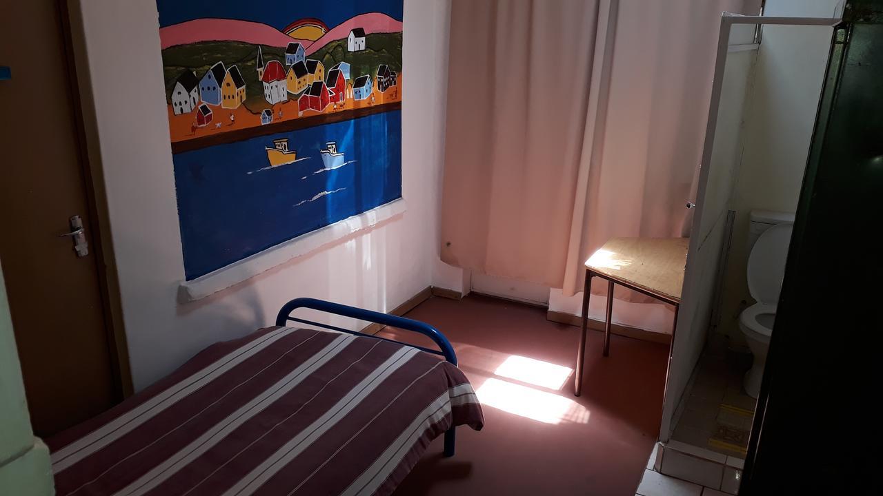 Paljas Backpackers Ξενοδοχείο Potchefstroom Εξωτερικό φωτογραφία