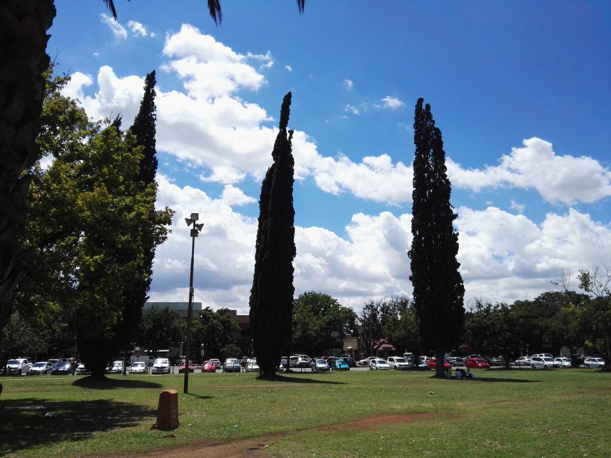 Paljas Backpackers Ξενοδοχείο Potchefstroom Εξωτερικό φωτογραφία
